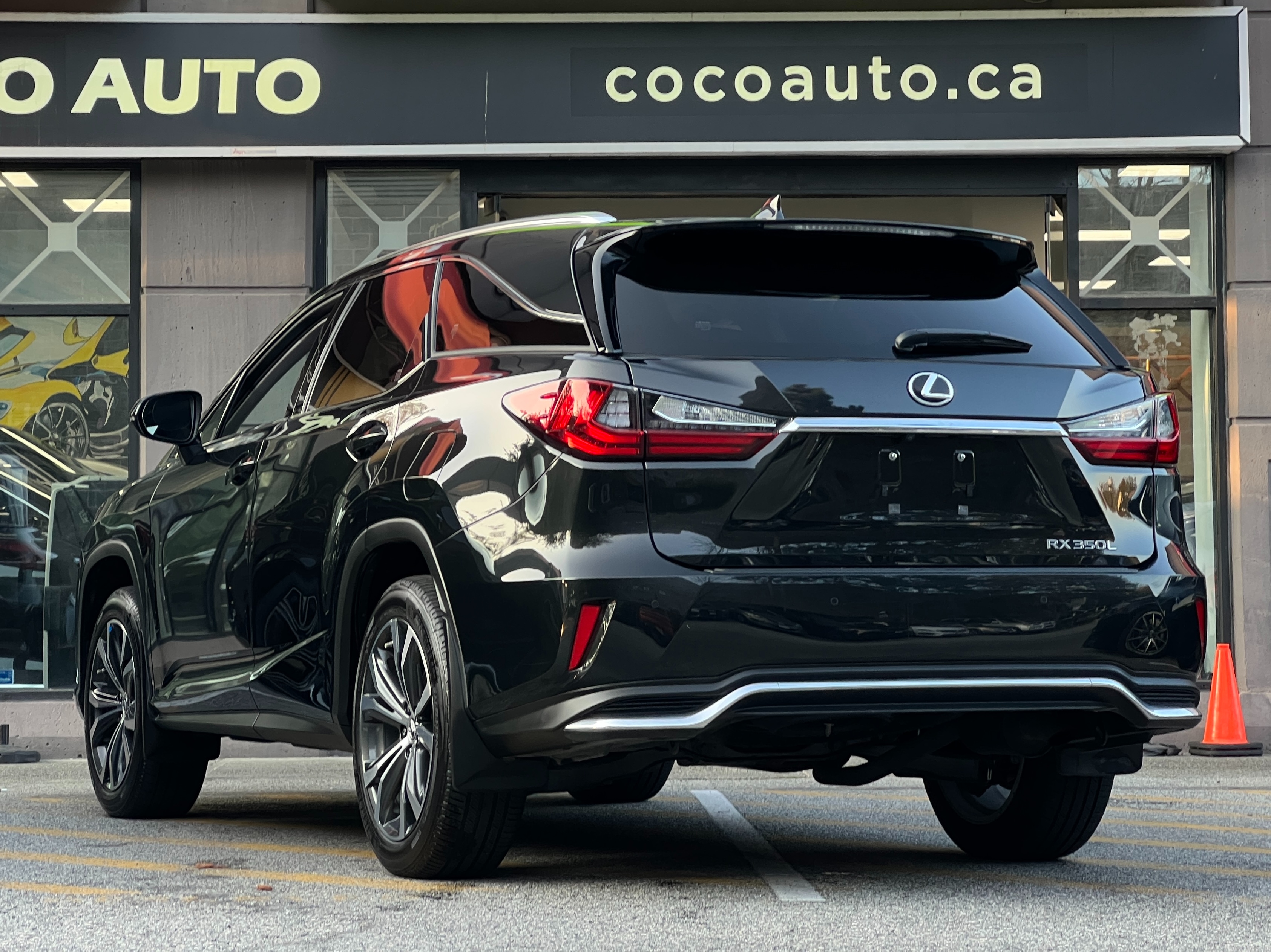 2018 Lexus RX350L | No accident  - Image 6